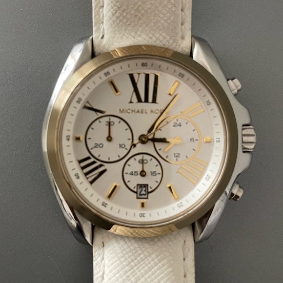Michael Kors Women’s Watch (Gold Chrono with white leather strap) - Picture 2 of 4